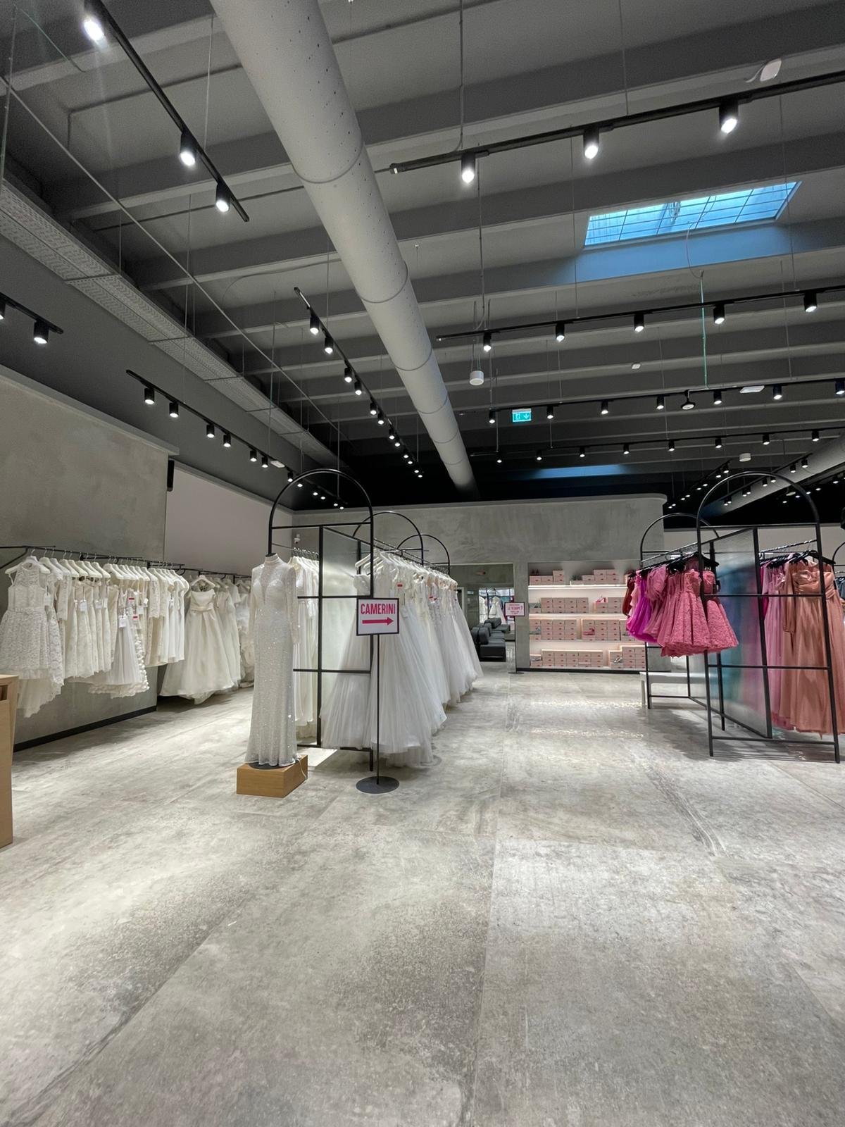 Atelier eme ecm SERRAVALLE RETAIL PARK ATELIER EME' OUTL